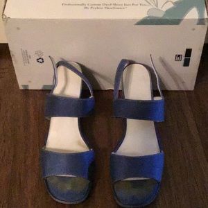 Dressy Sapphire Blue Strappy Sandals Sz 8, 3” heel